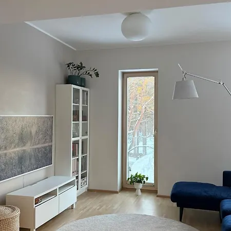Family Retreat By Forest & Train Free Parking Appartamento Reval